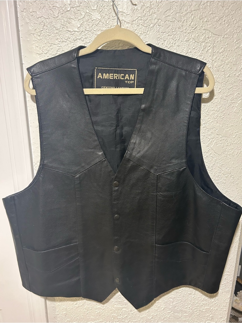 American Top Men's Black Leather Vest